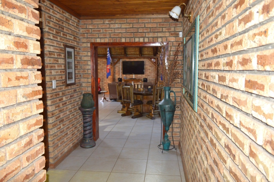 6 Bedroom Property for Sale in Doringkruin North West